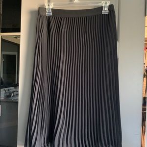 OLD NAVY black midi skirt